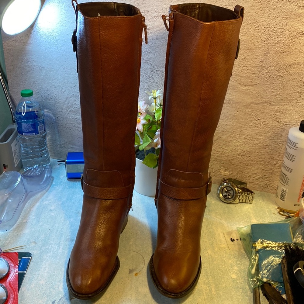 Cole Haan boots SZ 7.5